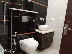 Team Area in 3 BHK Builder Floor at Amolik Residency, Sector 86 – for Sale