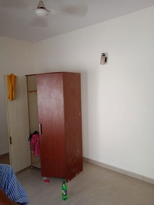 Room in 2 BHK Independent House at Sector 10a – for Rent