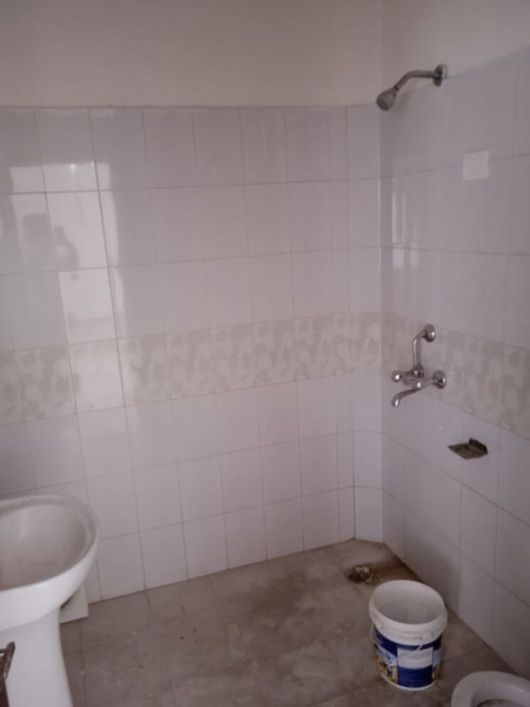 Bathroom, sector 10a 2 Bedroom 1426 Sq.Ft. Independent House In Sector 10a Gurgaon 9695030