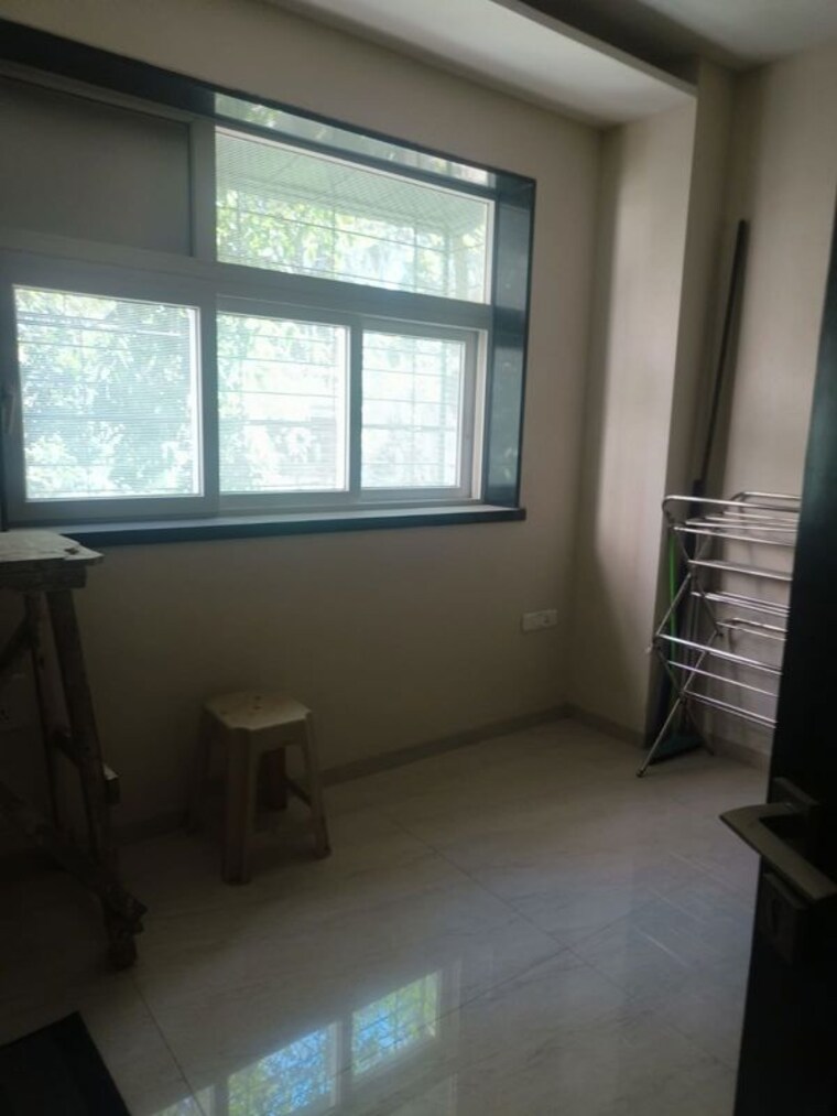 Room, dadar west 2 Bedroom 800 Sq.Ft. Apartment In Dadar West Mumbai 9695194