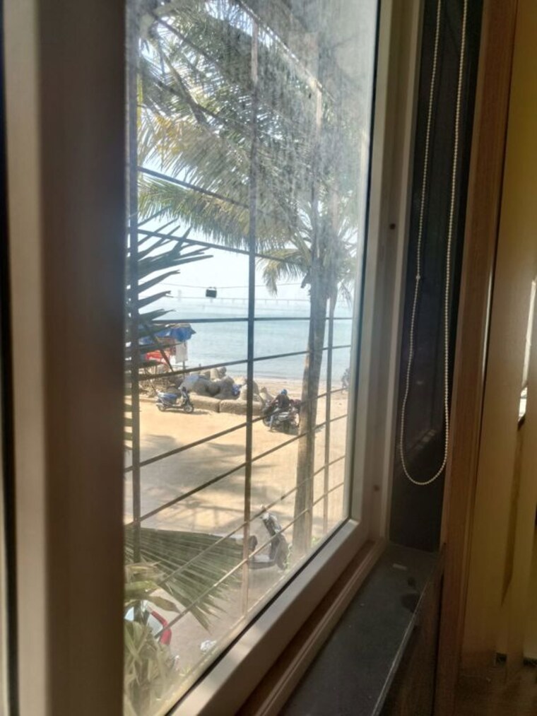 Balcony, dadar west 2 Bedroom 800 Sq.Ft. Apartment In Dadar West Mumbai 9695194