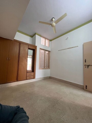 Room in 2 BHK Builder Floor at Venkatapura – for Rent