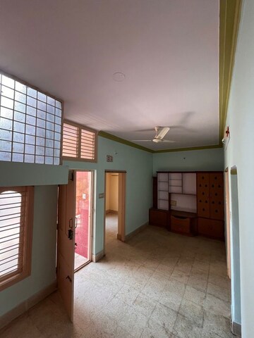 Room in 2 BHK Builder Floor at Venkatapura – for Rent