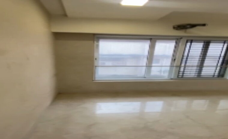 Room, kandivali west 3 Bedroom 998 Sq.Ft. Apartment In Kandivali West Mumbai 9695326
