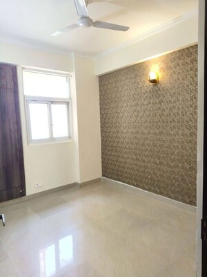 2 BHK Apartment For Sale in Amrapali Princely Estate, Sector 76