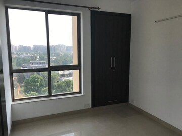 Room in 2 BHK Independent House at Sector 10a – for Rent
