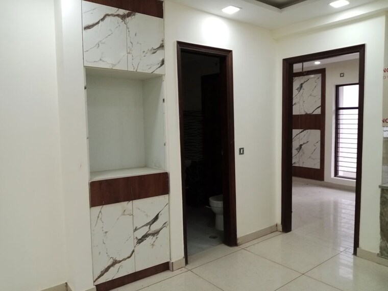 Room, puri-kohinoor 3 Bedroom 155 Sq.Yd. Builder Floor In Sector 89 Faridabad 9599414