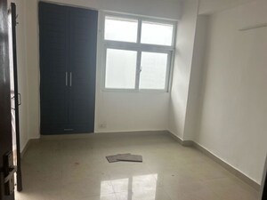 Room in 2 BHK Apartment at Amrapali Zodiac, Sector 120 – for Sale
