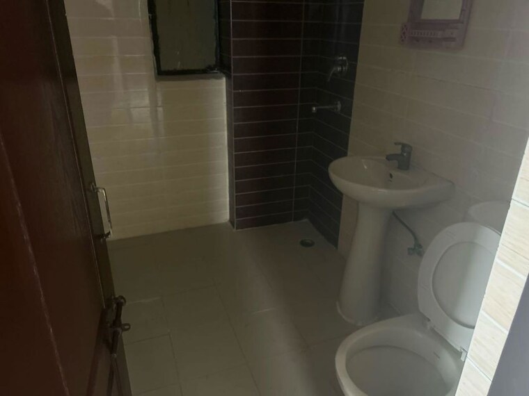 Bathroom, amrapali-zodiac 2 Bedroom 950 Sq.Ft. Apartment In Sector 120 Noida 9695799