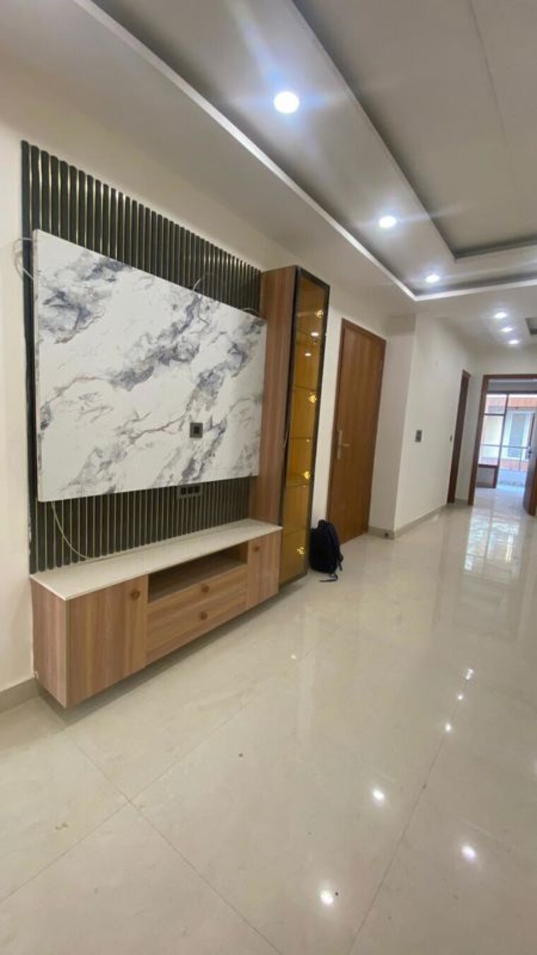 Room, bptp-parkland-pride 3 Bedroom 190 Sq.Yd. Builder Floor In Sector 77 Faridabad 9463389