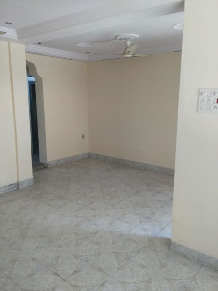 Room, shiv-darshan-complex-kalyan 1 Bedroom 650 Sq.Ft. Apartment In Kalyan West Thane 9576276