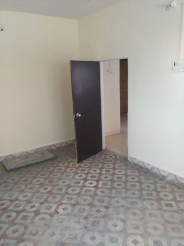 Room, shiv-darshan-complex-kalyan 1 Bedroom 650 Sq.Ft. Apartment In Kalyan West Thane 9576276