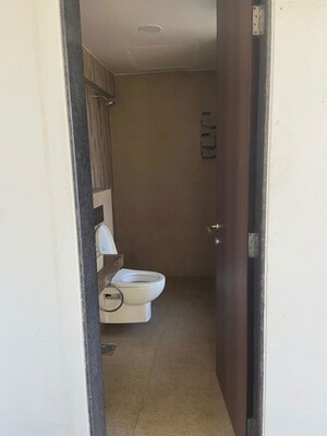 Bathroom in 2 BHK Apartment at Sheth Montana, Mulund West – for Sale