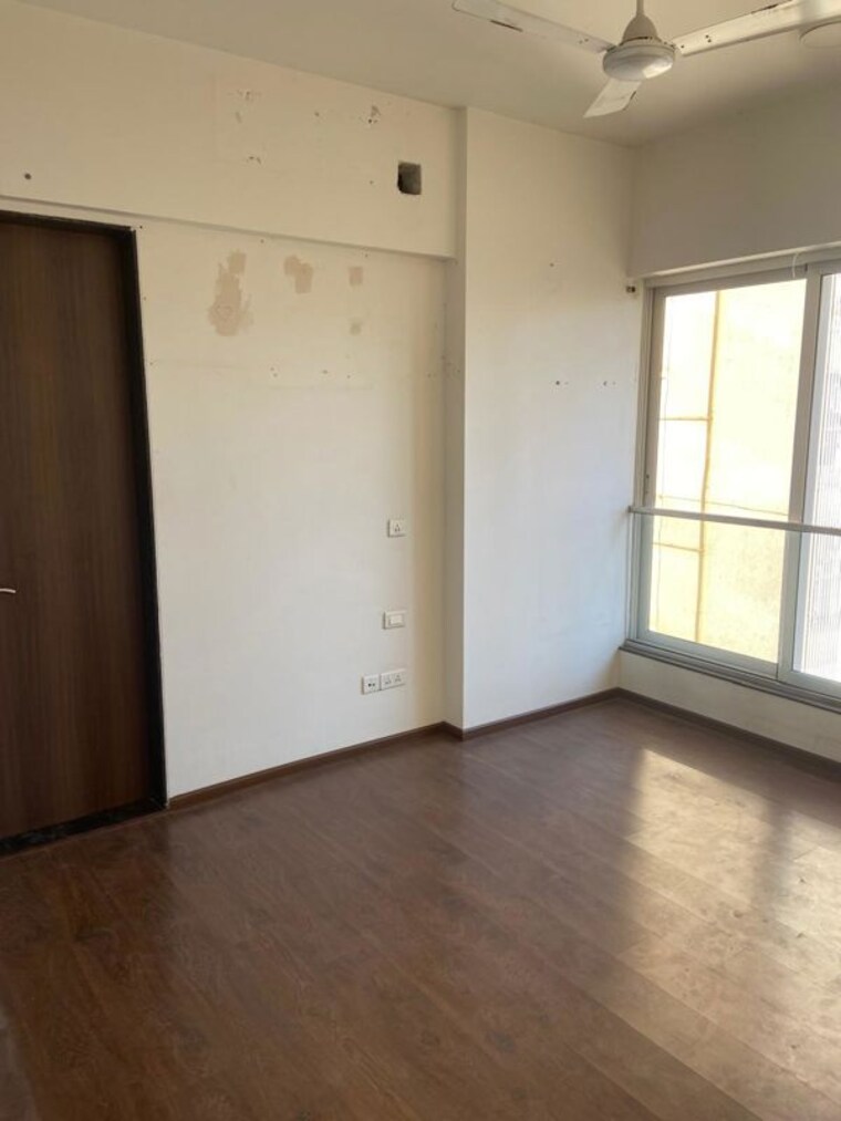 Room, sheth-montana 2 Bedroom 688 Sq.Ft. Apartment In Mulund West Mumbai 9695960