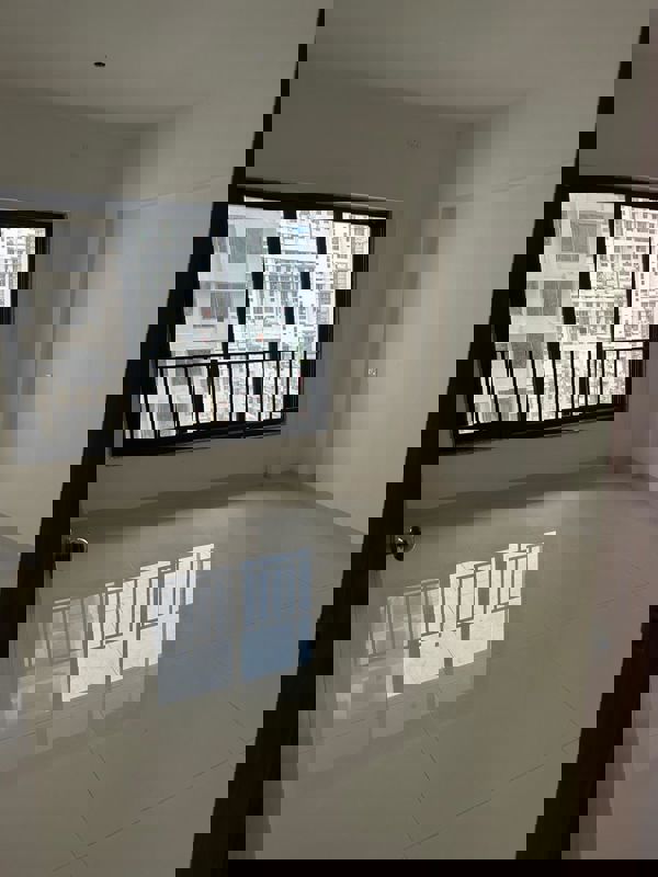 1 BHK Apartment For Sale in Dadar East