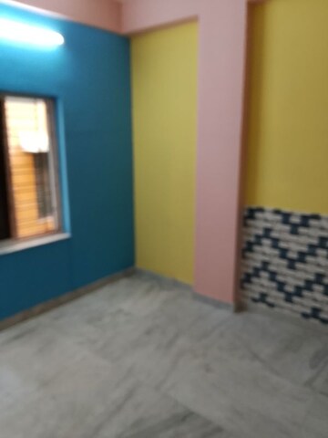 Room in 2 BHK Apartment at Kalyani Apartment, Golf Green – for Rent