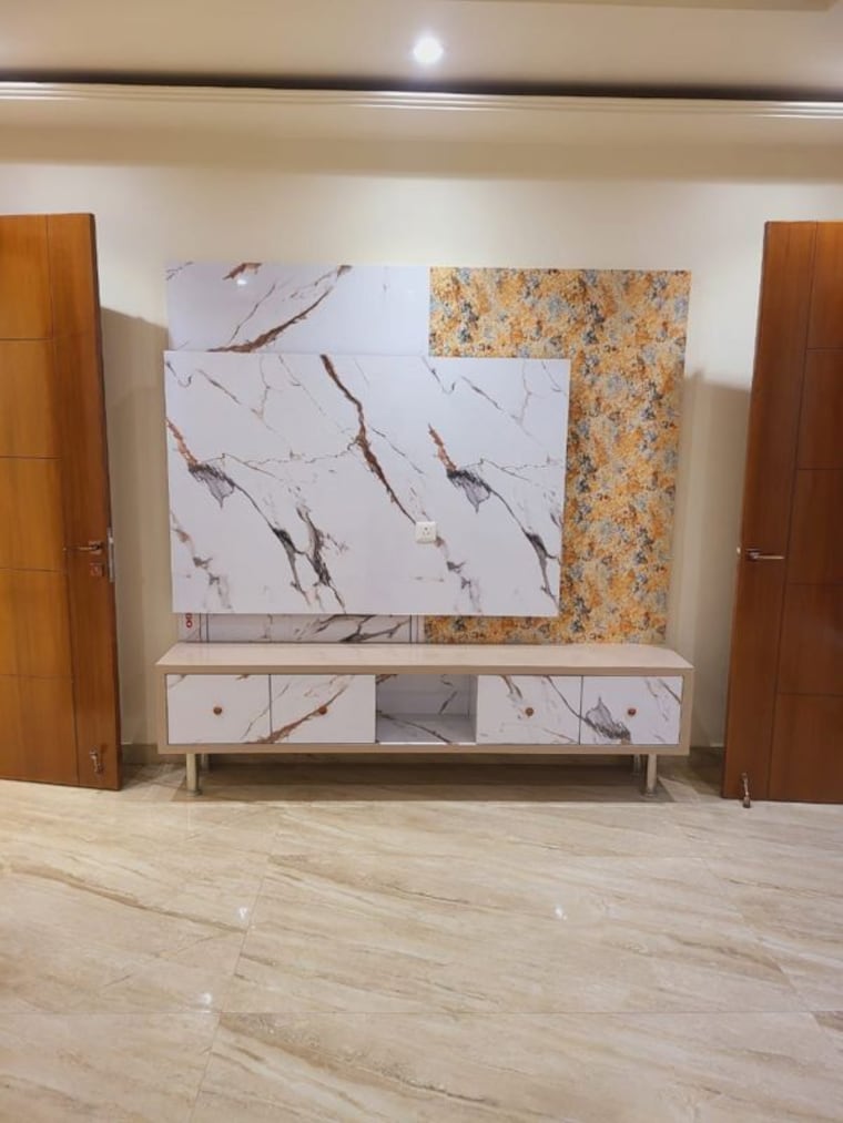 Room, bptp-district-3 3 Bedroom 180 Sq.Yd. Builder Floor In Sector 85 Faridabad 9598977