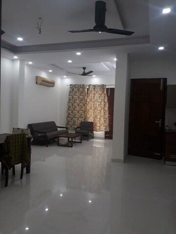 Living Room in 3 BHK Independent House at Sector 10a – for Rent