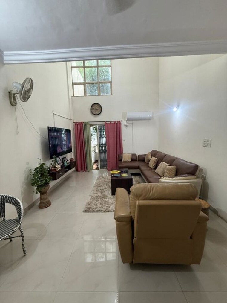 Living Room, mont-vert-montclaire 3 Bedroom 192 Sq.Yd. Independent House In Pashan Pune 9696213