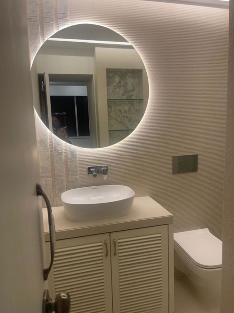 Bathroom, colaba 3 Bedroom 1005 Sq.Ft. Apartment In Colaba Mumbai 9556529