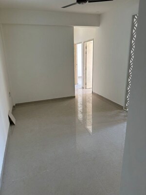 Room in 3 BHK Apartment at Suncity Avenue 102, Sector 102 – for Sale