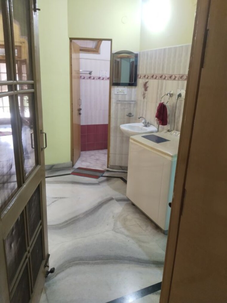 Bathroom, gomti nagar 2 Bedroom 1000 Sq.Ft. Independent House In Gomti Nagar Lucknow 9696627