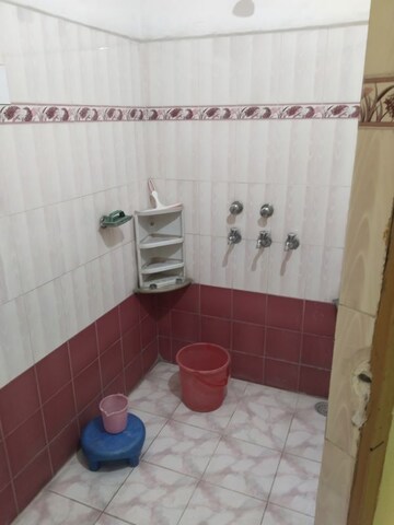 Bathroom in 2 BHK Independent House at Gomti Nagar – for Rent