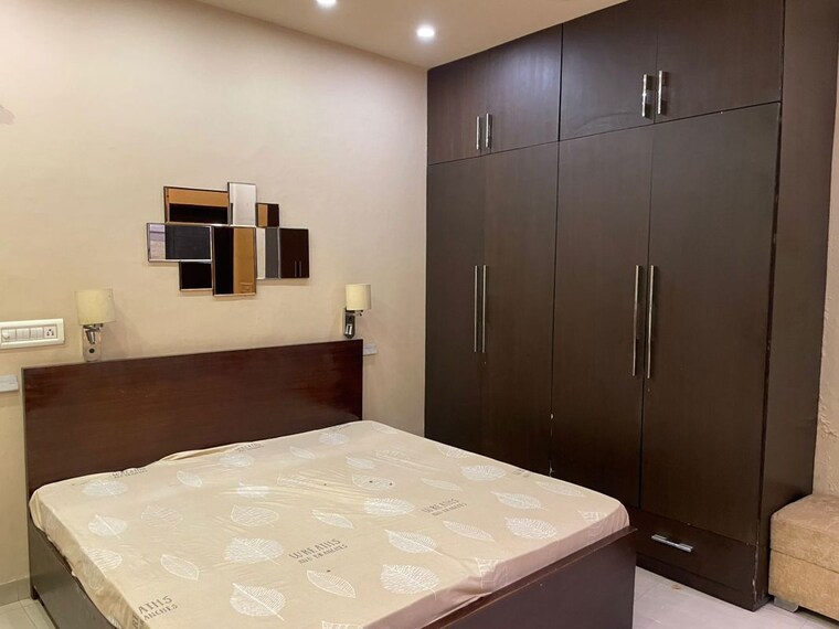 Bedroom, sector 21d 4 Bedroom 3000 Sq.Ft. Independent House In Sector 21d Faridabad 9696666