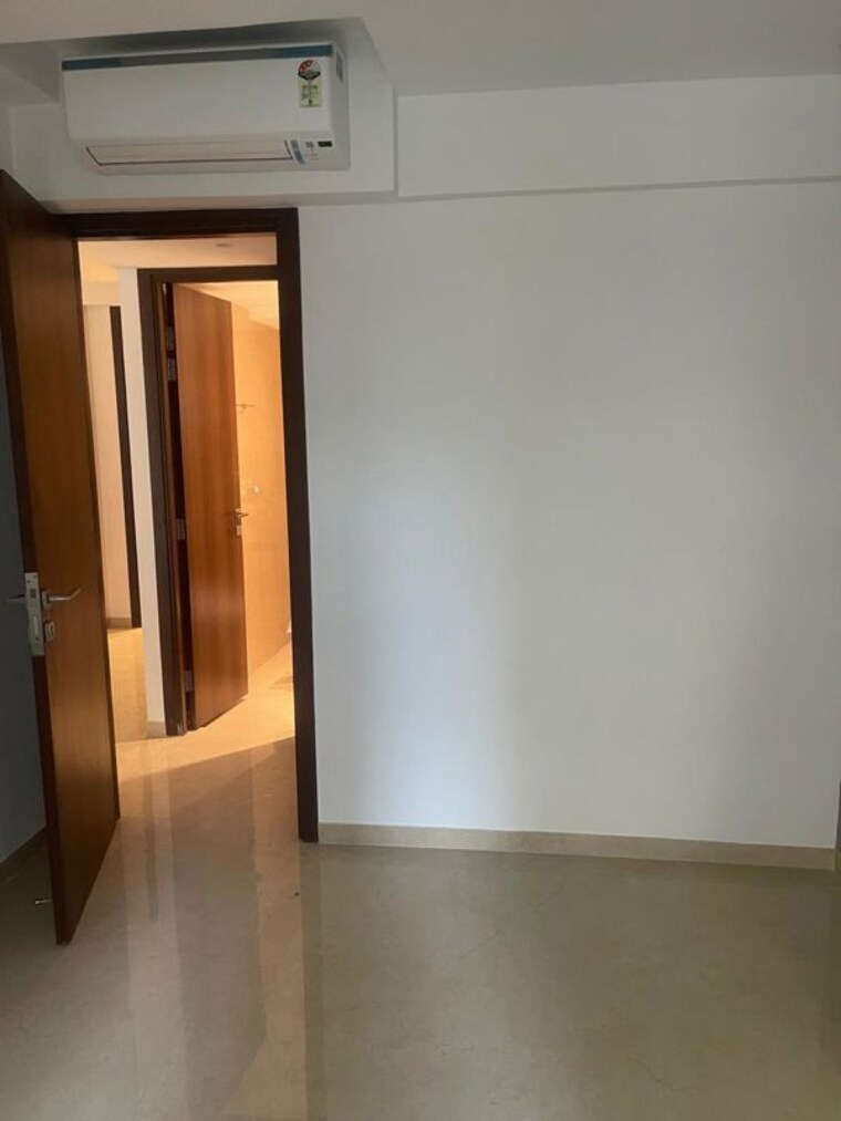 Room, hiranandani-highland 3 Bedroom 751 Sq.Ft. Apartment In Powai Mumbai 9696826