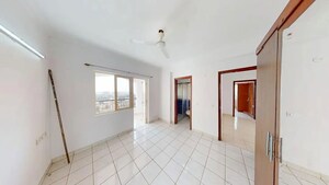 Room in 3 BHK Apartment at Regency Magnum, Kalyan Nagar – for Sale