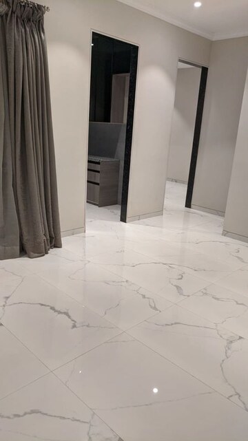 Room in 2 BHK Apartment at Pushpak Nagar – for Sale