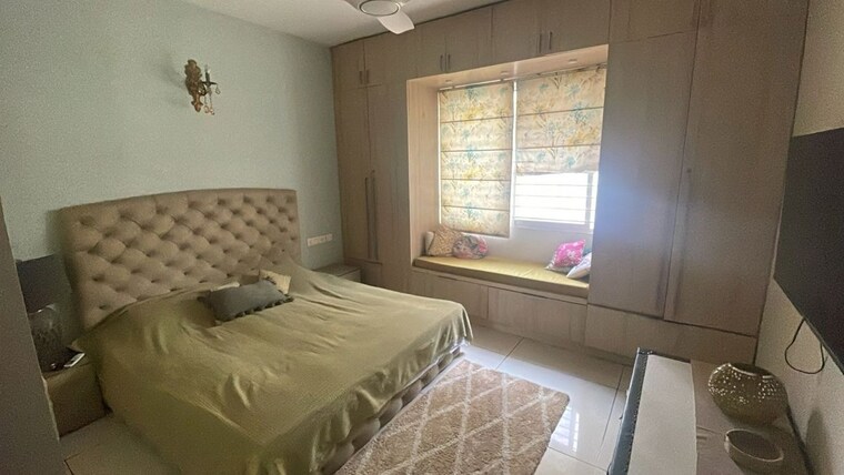 Bedroom, prestige-lakeside-habitat 3.5 Bedroom 2280 Sq.Ft. Apartment In Varthur Bangalore 9697035