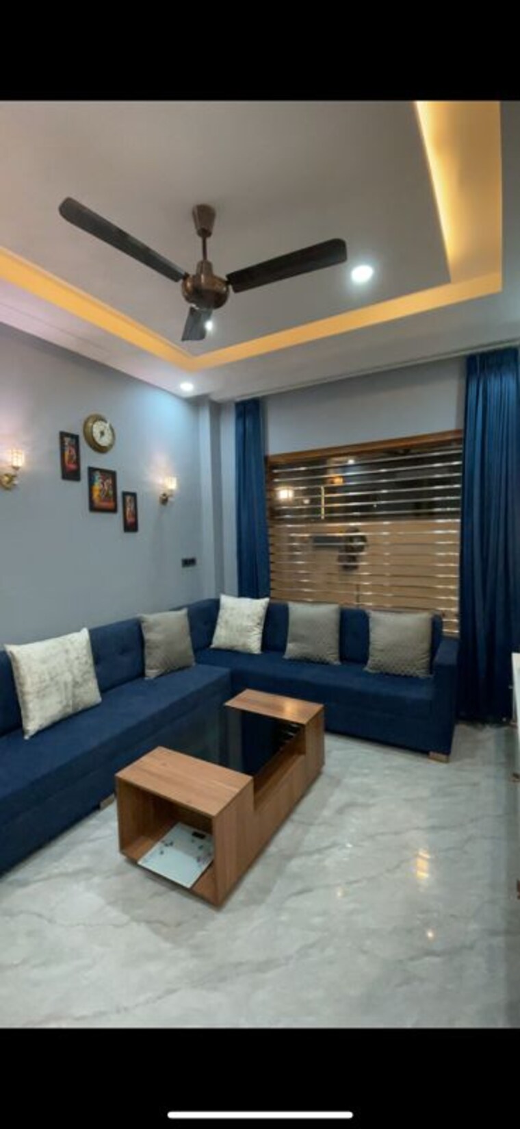 Living Room, wave-city 5 Bedroom 125 Sq.Yd. Villa In Wave City Ghaziabad 9697036