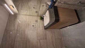 Bathroom in 4 BHK Apartment at Rustomjee Crown, Prabhadevi – for Rent