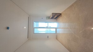 Room in 4 BHK Apartment at Rustomjee Crown, Prabhadevi – for Rent