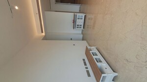 Room in 4 BHK Apartment at Rustomjee Crown, Prabhadevi – for Rent