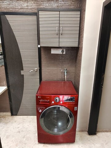 Bathroom in 2 BHK Apartment at Akshar Shreeji Heights, Seawoods – for Rent