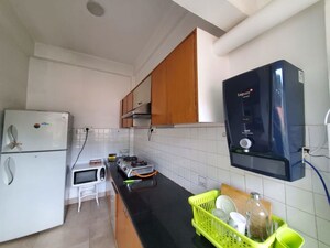 Kitchen in 1.5 BHK Apartment at Defence Colony – for Rent
