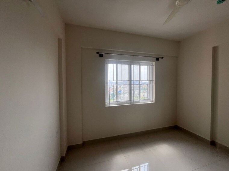Room, monarch-aqua 3 Bedroom 1219 Sq.Ft. Apartment In Kr Puram Bangalore 9697419