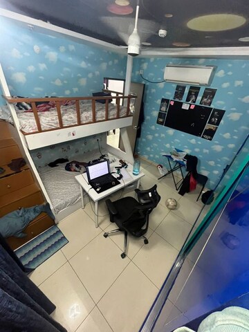 Study Room in 2 BHK Apartment at Marina Skies, Hi Tech City – for Rent