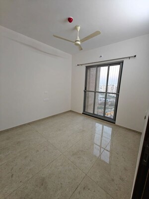Room in 3 BHK Apartment at Kharadi – for Rent