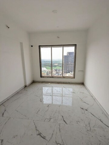 2 BHK Apartment For Sale in Dharti Pressidio, Kandivali West