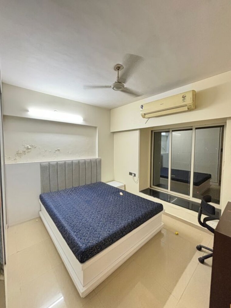 Bedroom, mantri-serene 1 Bedroom 600 Sq.Ft. Apartment In Goregaon East Mumbai 9697741