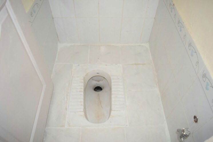 Bathroom, panchratna-heights-chs-kandivali-west 1 Bedroom 306 Sq.Ft. Apartment In Kandivali West Mumbai 9697750