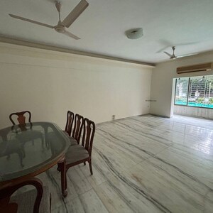 2 BHK Apartment For Rent in Malabar Hill