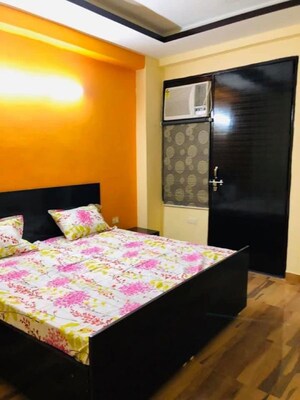 Bedroom in 1.5 BHK Builder Floor at DLF Pink Town House, Dlf City Phase 3 – for Rent