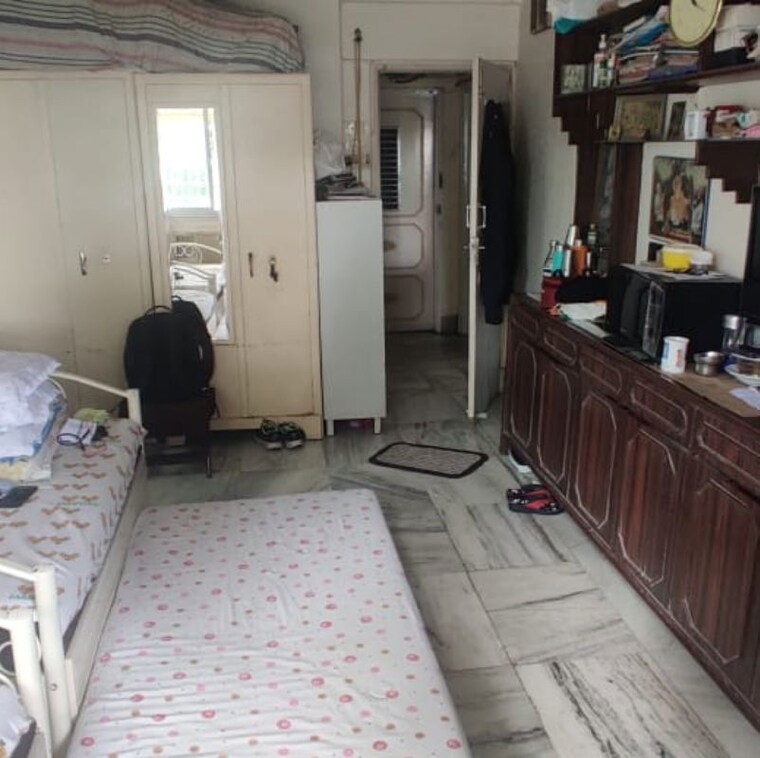  Parking, colaba 3 Bedroom 1000 Sq.Ft. Apartment In Colaba Mumbai 9452087