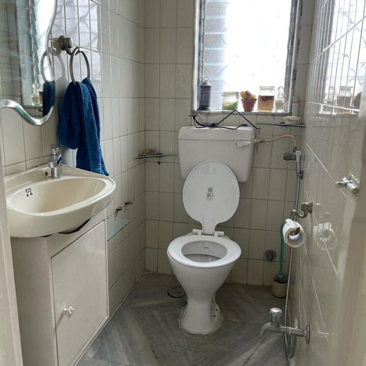 Bathroom, santacruz east 2 Bedroom 549 Sq.Ft. Apartment In Santacruz East Mumbai 9625363