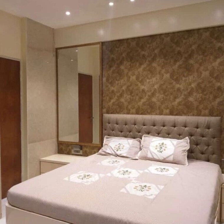 Bedroom, girgaum chowpatty 3 Bedroom 800 Sq.Ft. Apartment In Girgaum Chowpatty Mumbai 9347324