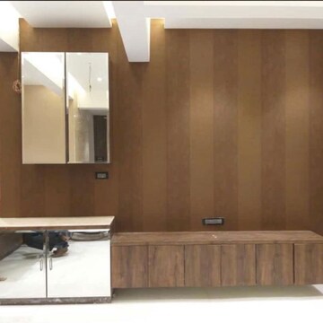 Room in 3 BHK Apartment at Girgaum Chowpatty – for Sale